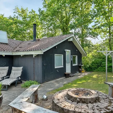 Сasa de vacaciones Yngve - 56-5km From The Sea By Interhome *